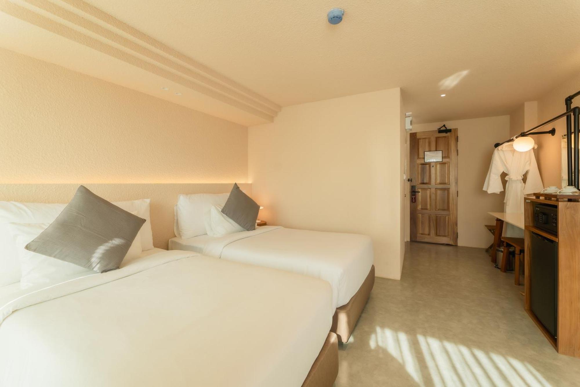 Mai Hotel Chiang Mai Extérieur photo